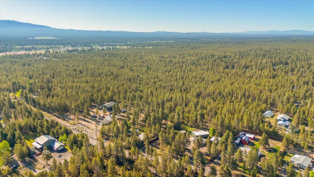 Photo of 16201 Hawks Lair Road 31 of 52
