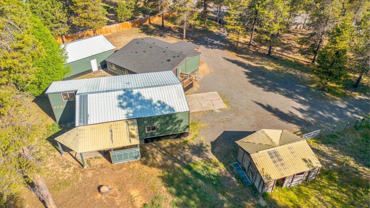 Photo of 16201 Hawks Lair Road 33 of 52