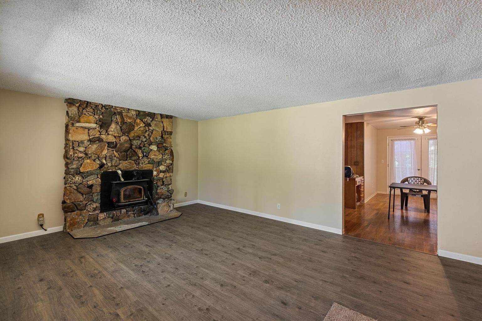 Photo of 505 Peco 4 of 45