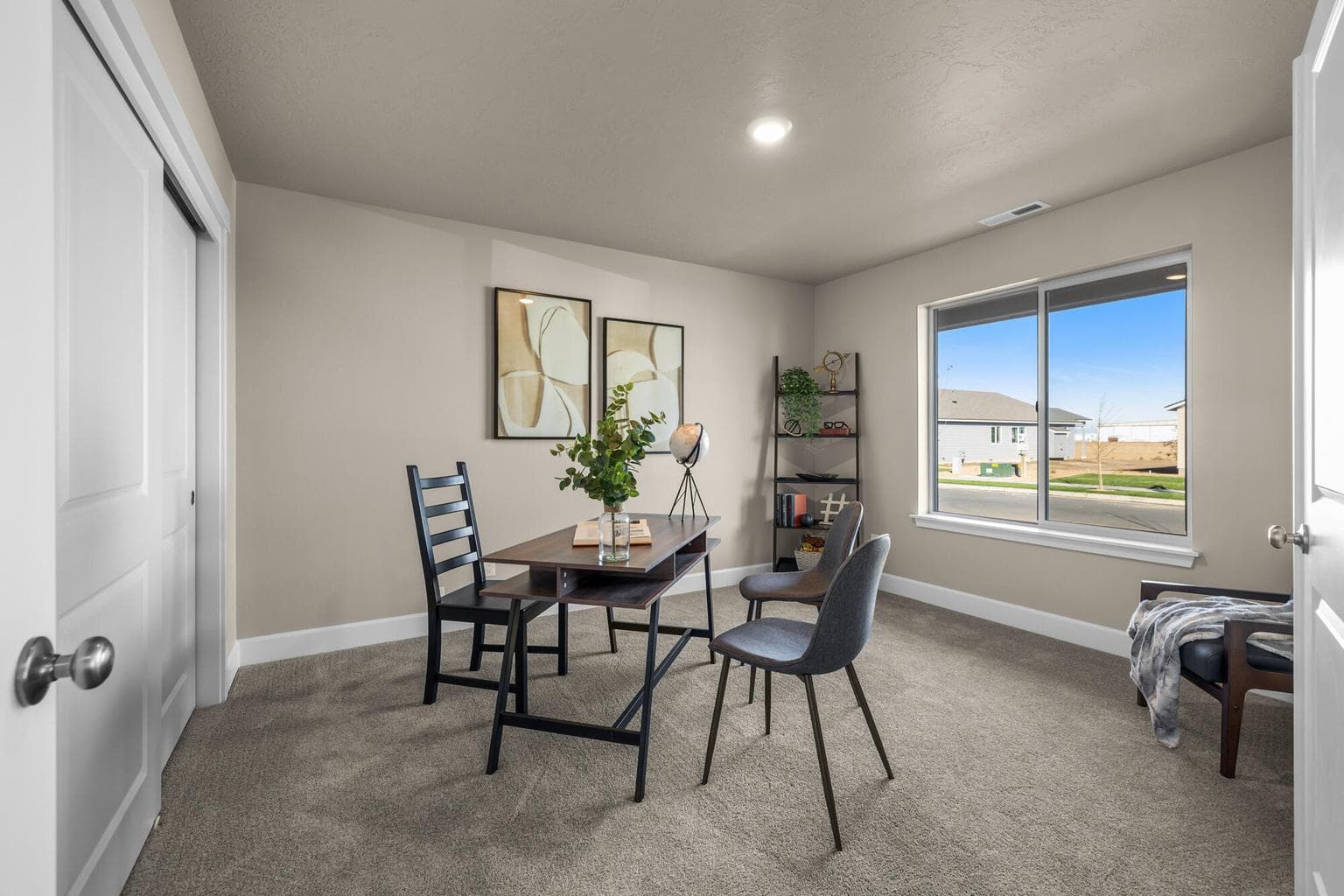 Photo of 1153 Walnut 5 of 18