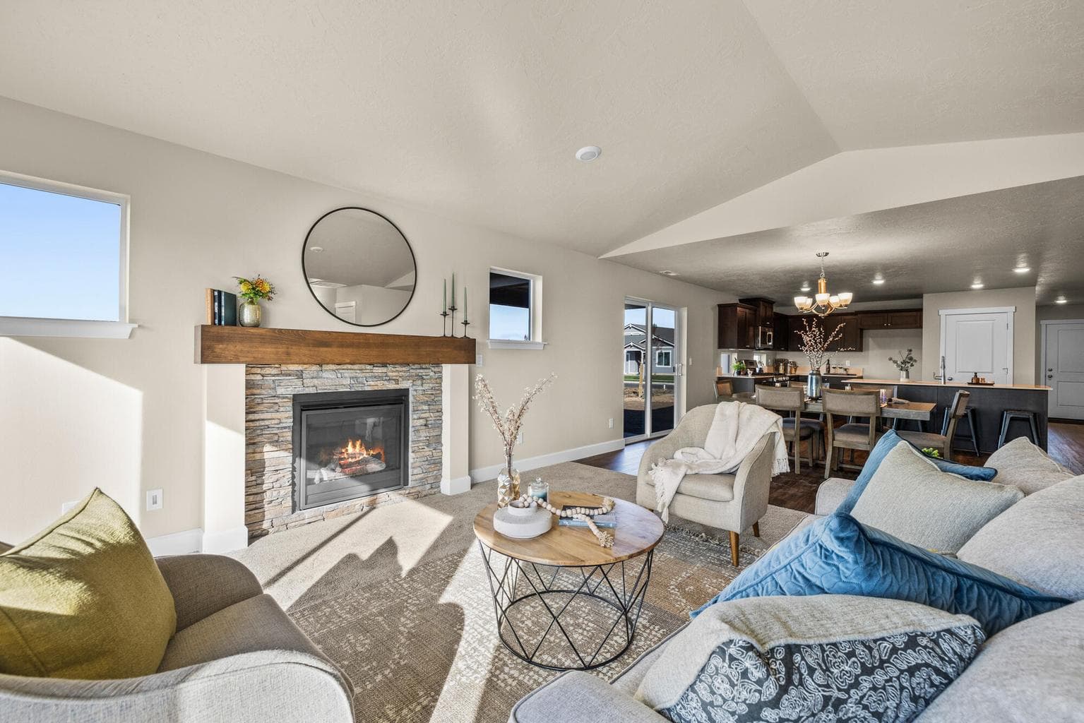 Photo of 1153 NW Walnut Avenue 10 of 18