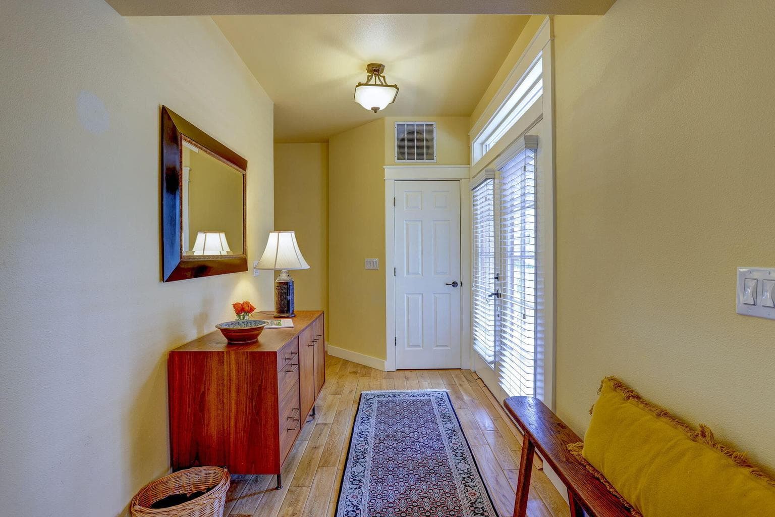Entry way