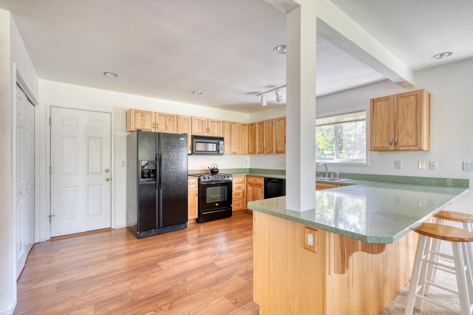 Photo of 2028 Osprey Drive 18 of 36