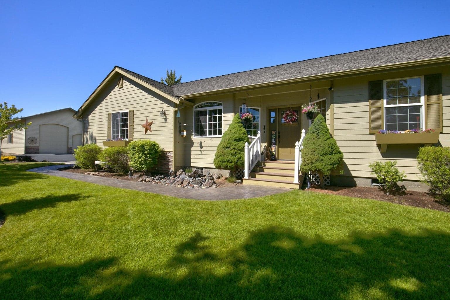 Photo of 1775 74th 1 of 38