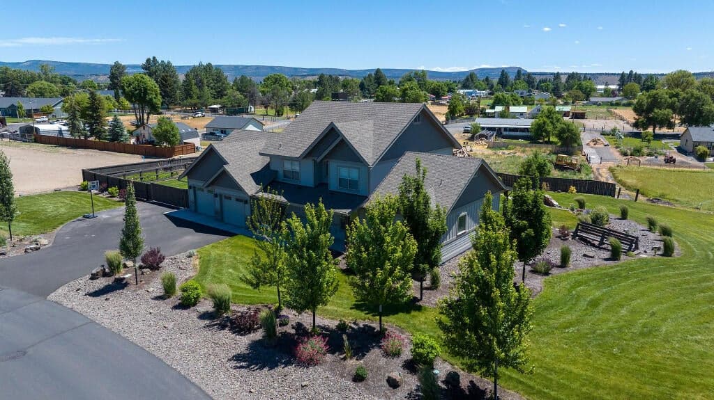 Photo of 344 Saddle Ridge 4 of 64