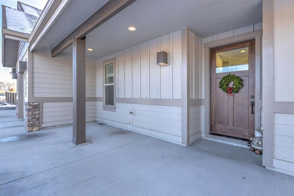 Photo of 344 NW Saddle Ridge Loop 22 of 64