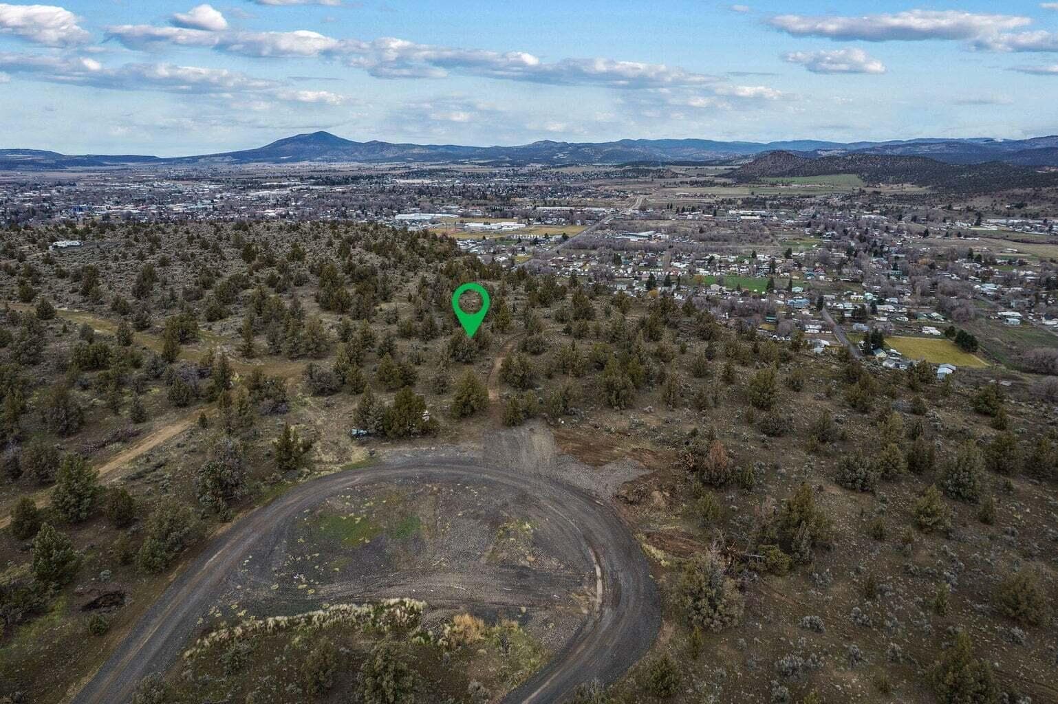 Photo of SE Kennedy Way 23 of 29