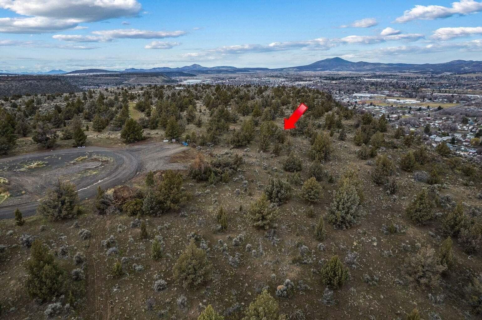 Photo of SE Kennedy Way 24 of 29