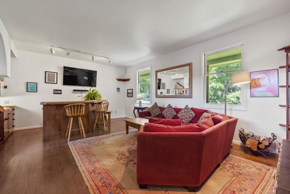 Photo of 17356 Hill 5 of 128