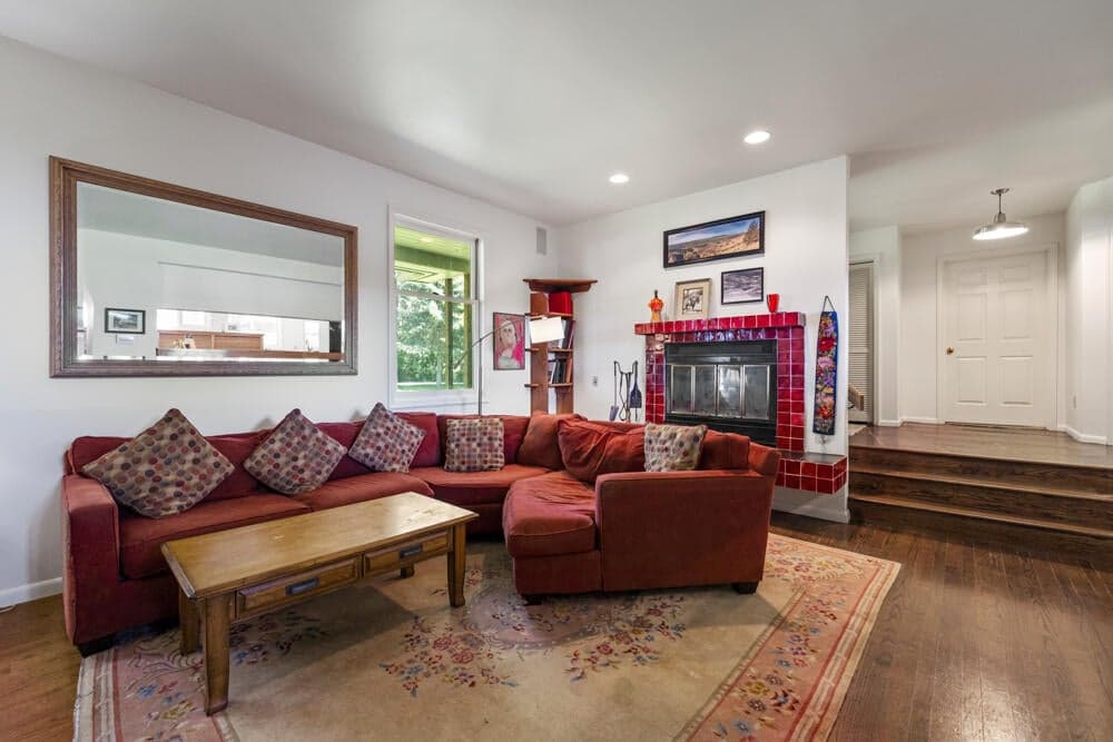 Photo of 17356 Hill 5 of 125