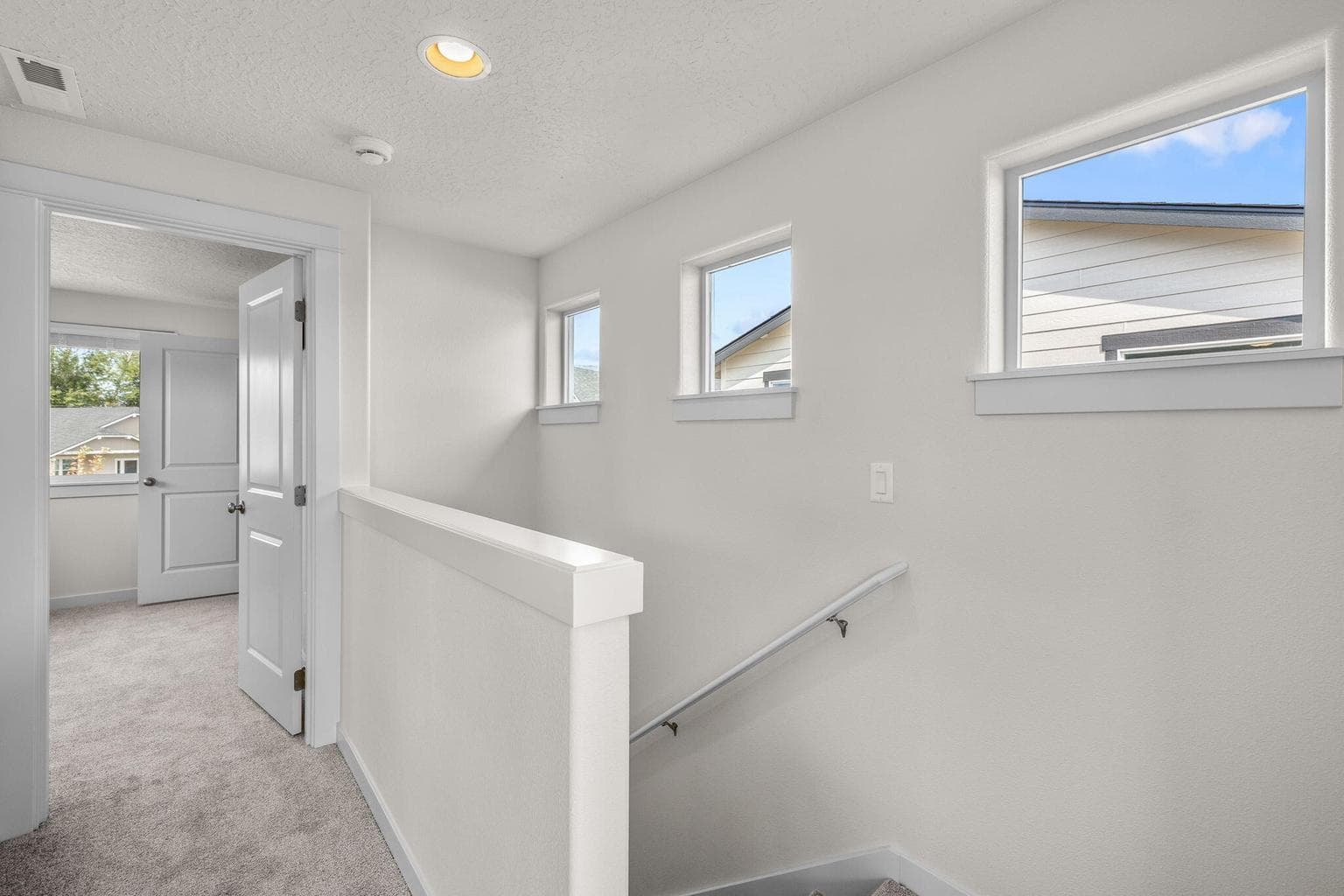 Photo of 3331 NW 8th Street 7 of 9