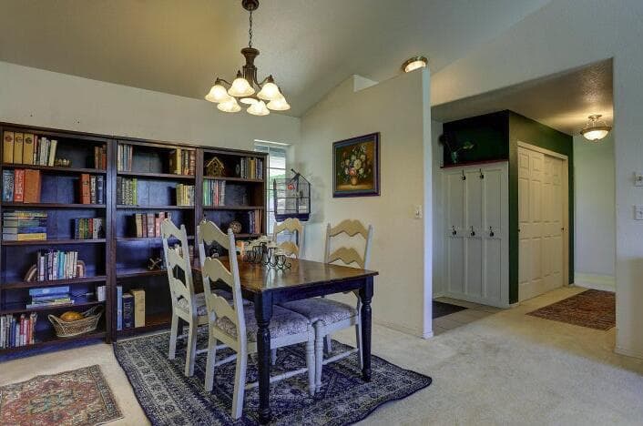Photo of 2250 Jackpine 5 of 24