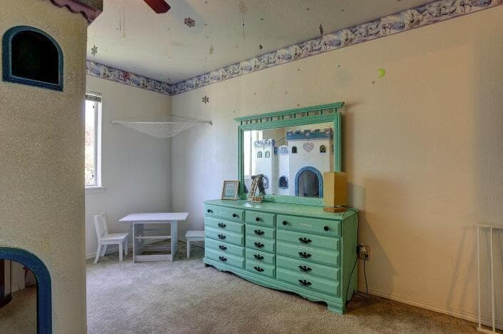Photo of 2250 NW Jackpine Court 16 of 24