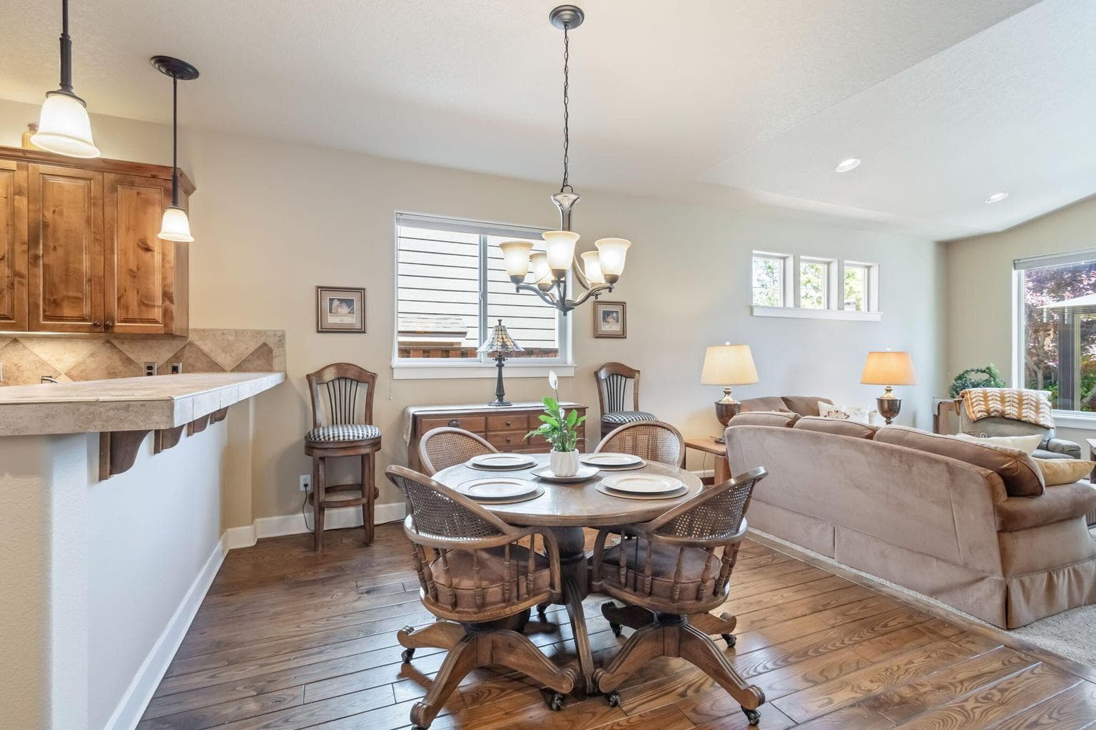 Dining area with breakfast bar