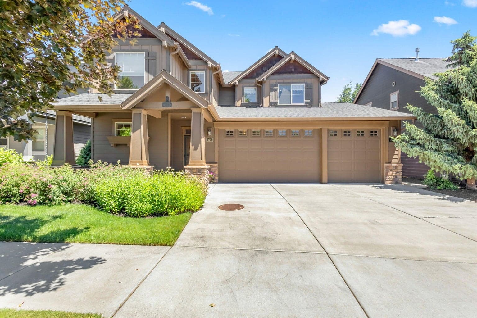 Photo of 424 29th 2 of 35