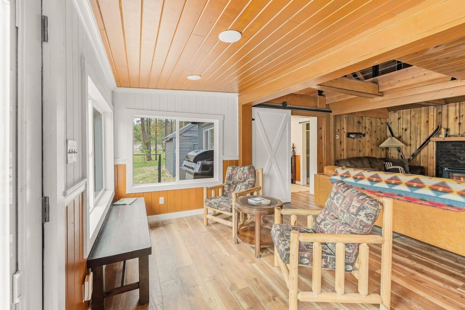 Photo of 51970 Old Wickiup Road 23 of 53