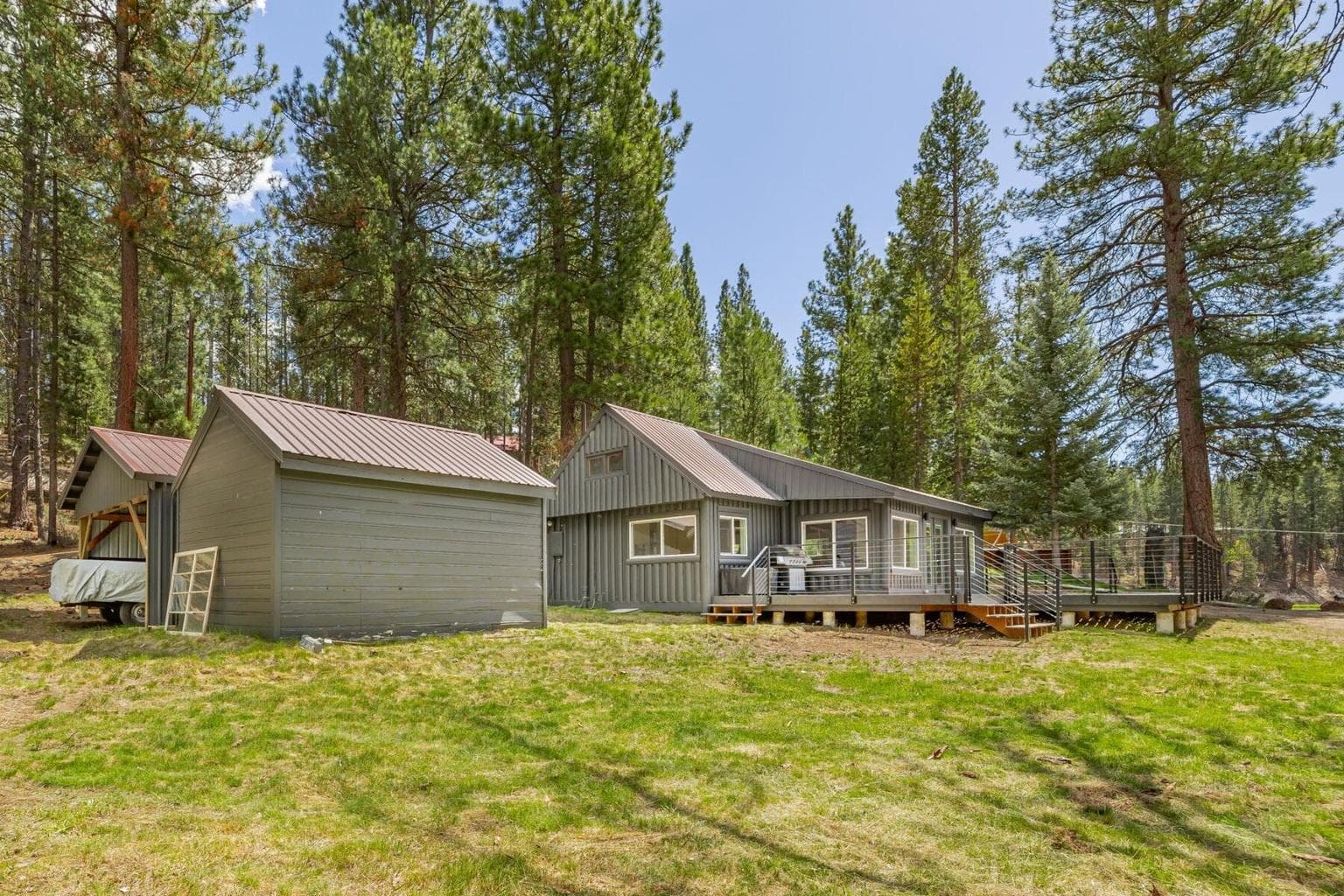 Photo of 51970 Old Wickiup Road 7 of 53