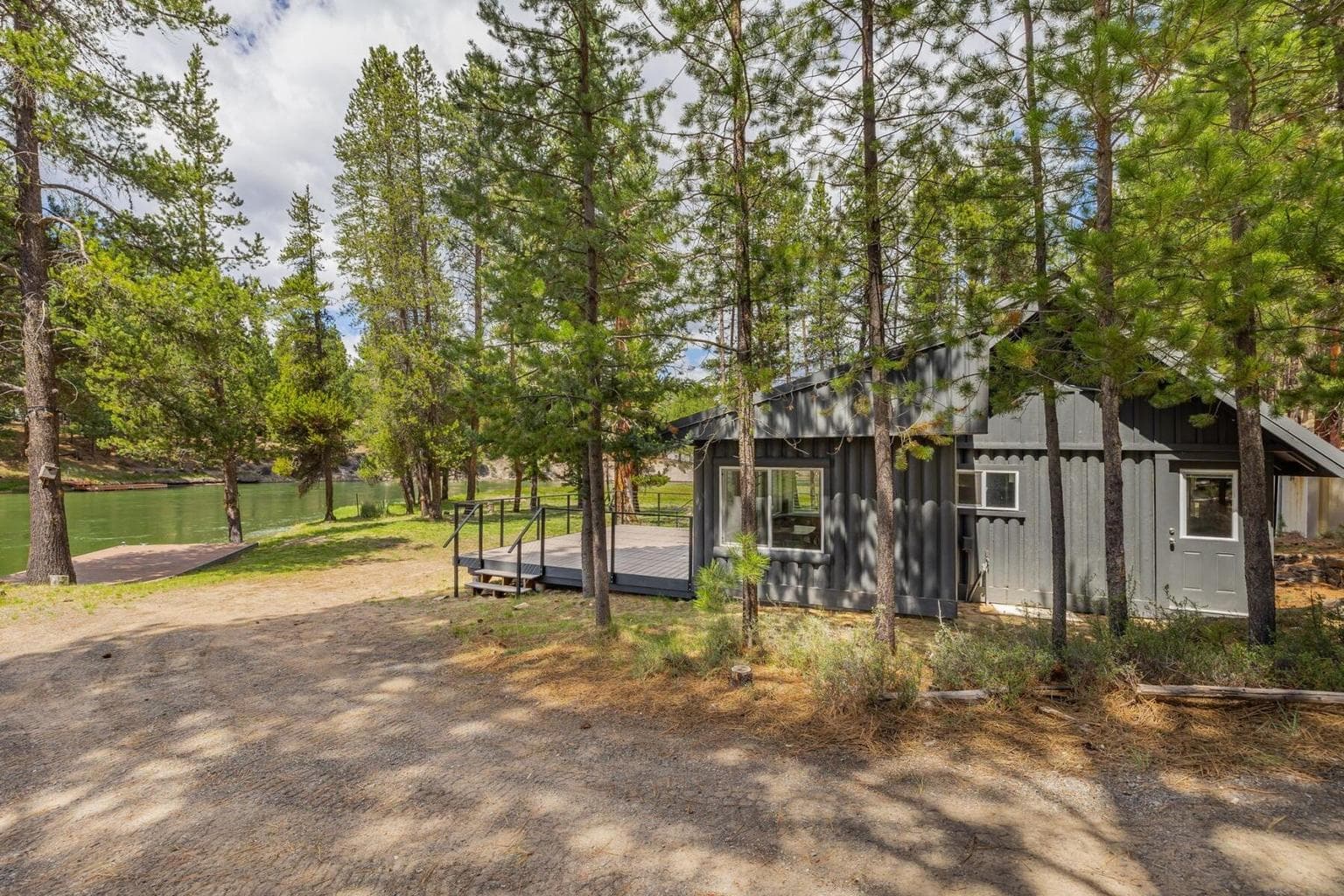 Photo of 51970 Old Wickiup Road 9 of 53
