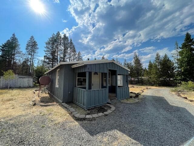 Photo of 52563 Doe Lane 4 of 15