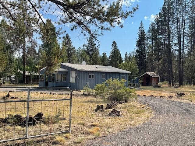Photo of 52563 Doe Lane 2 of 15