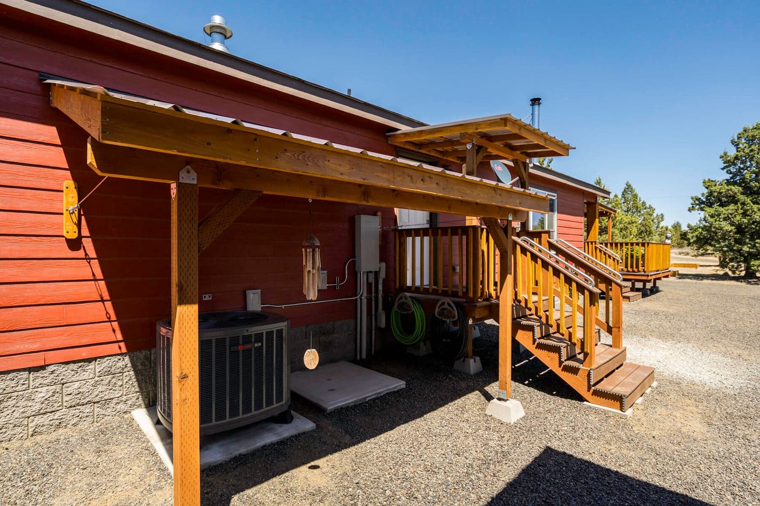 Photo of 15857 SE Yurok Road 31 of 35