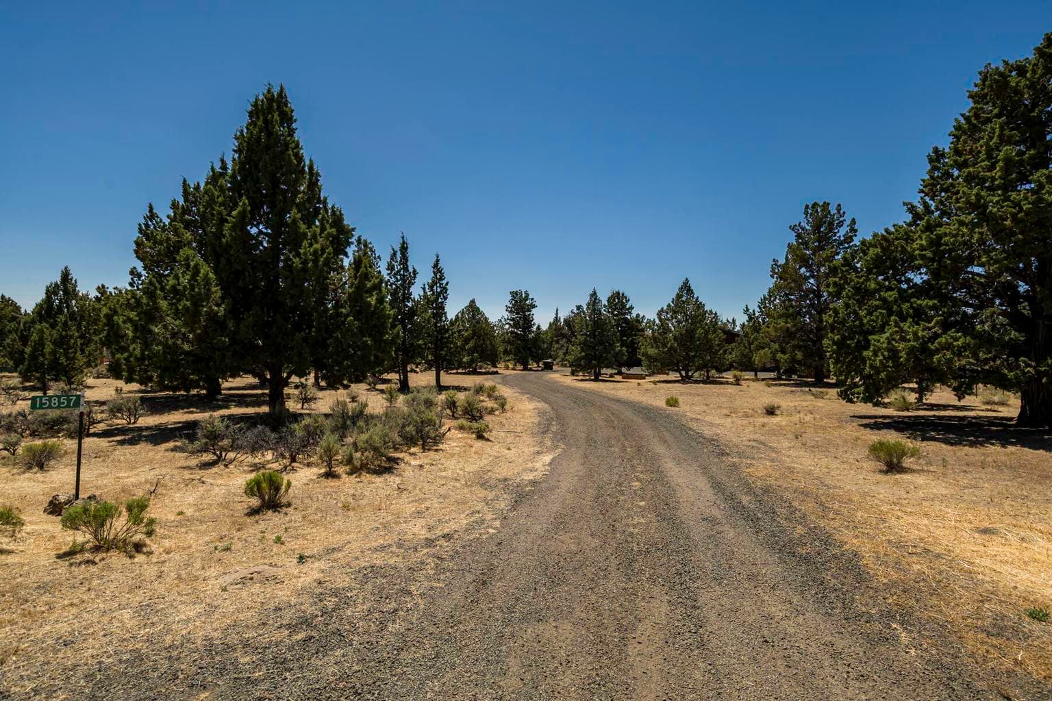 Photo of 15857 SE Yurok Road 34 of 35