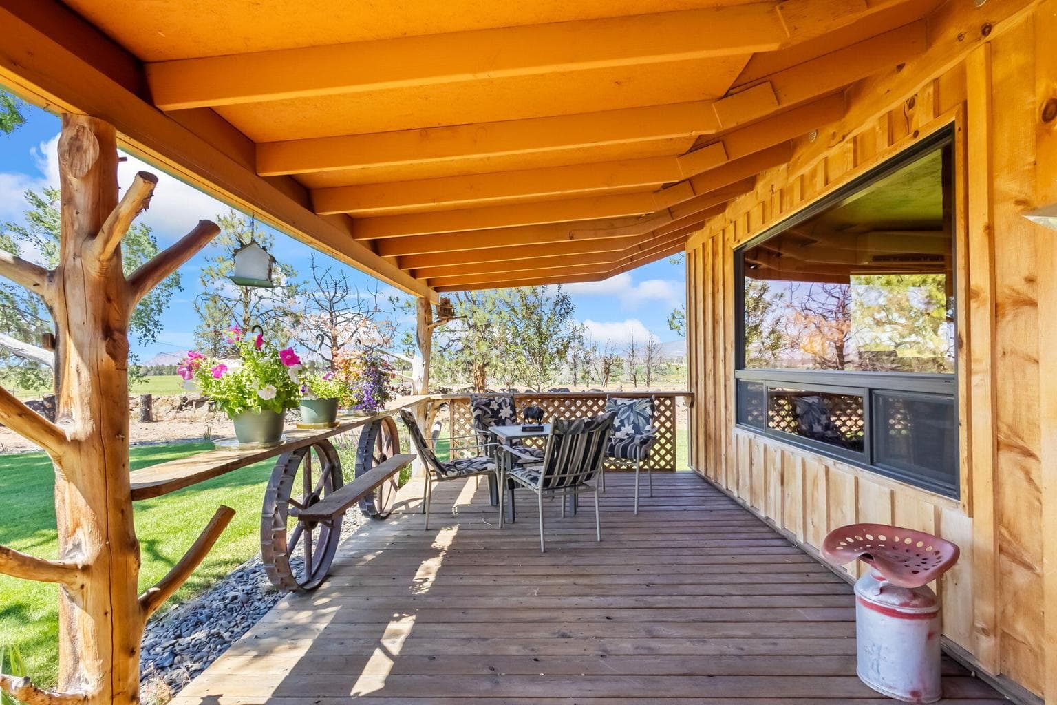 Photo of 3068 SW Reif Road 28 of 54