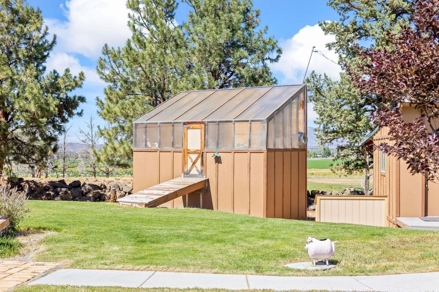 Photo of 3068 SW Reif Road 38 of 54