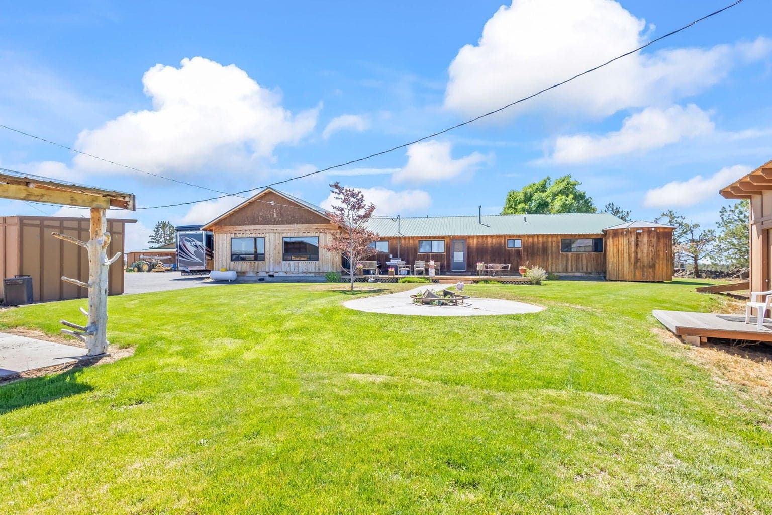 Photo of 3068 SW Reif Road 32 of 54