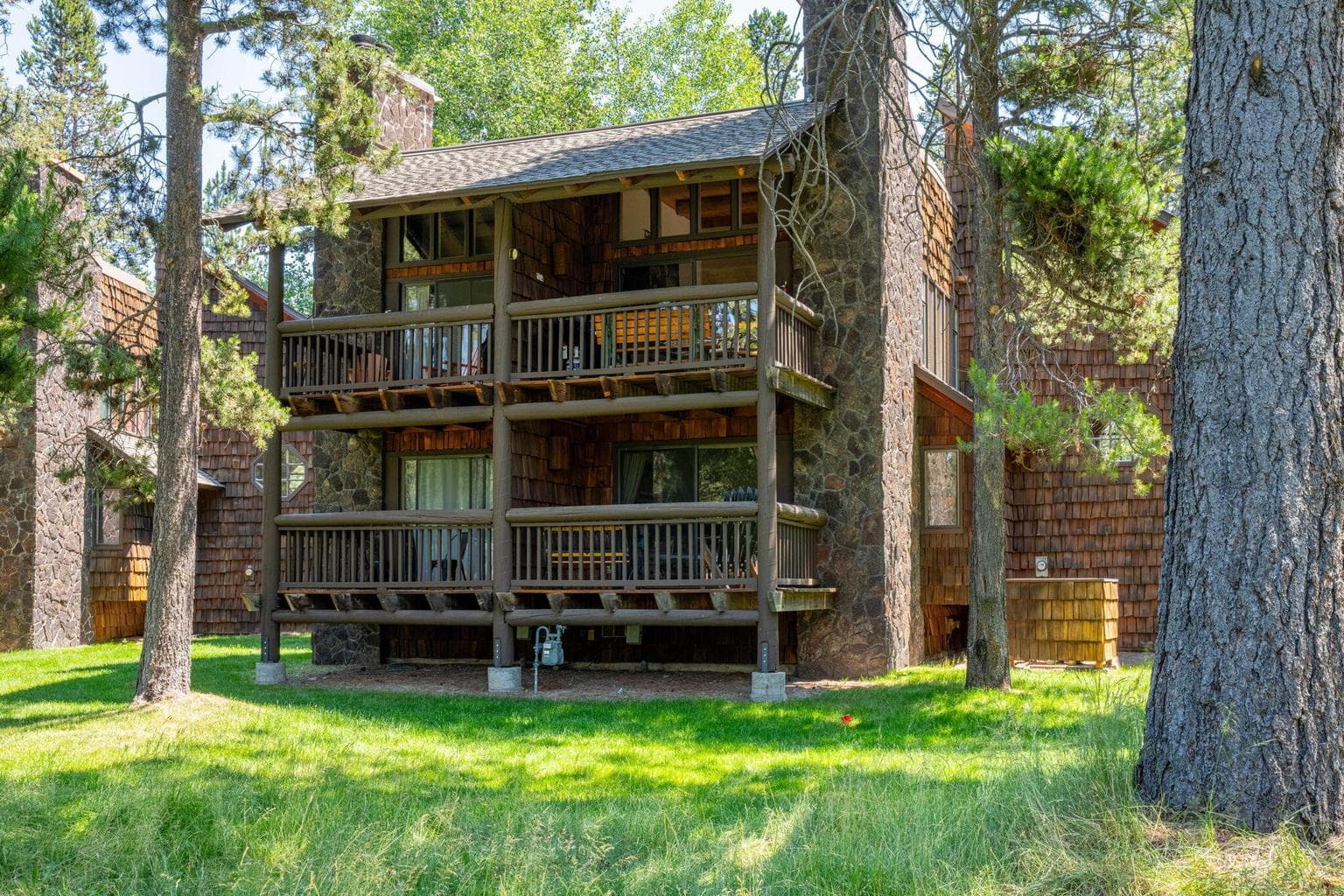 Both levels offer panoramic Golf Course views