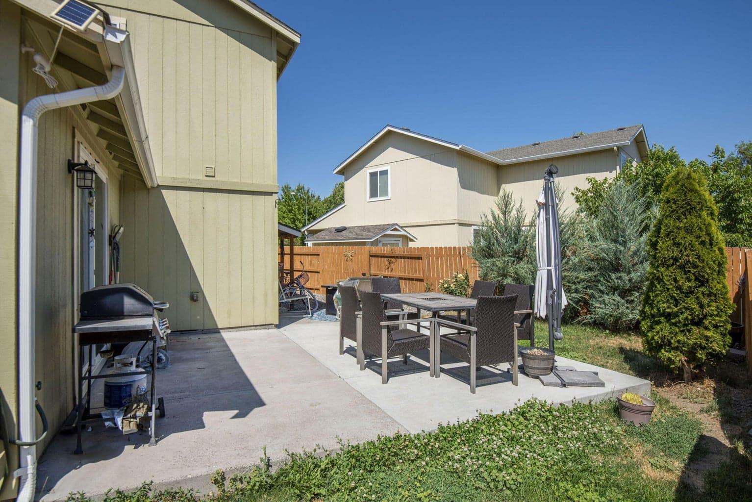 Photo of 644 NE Cobblestone Lane 15 of 20