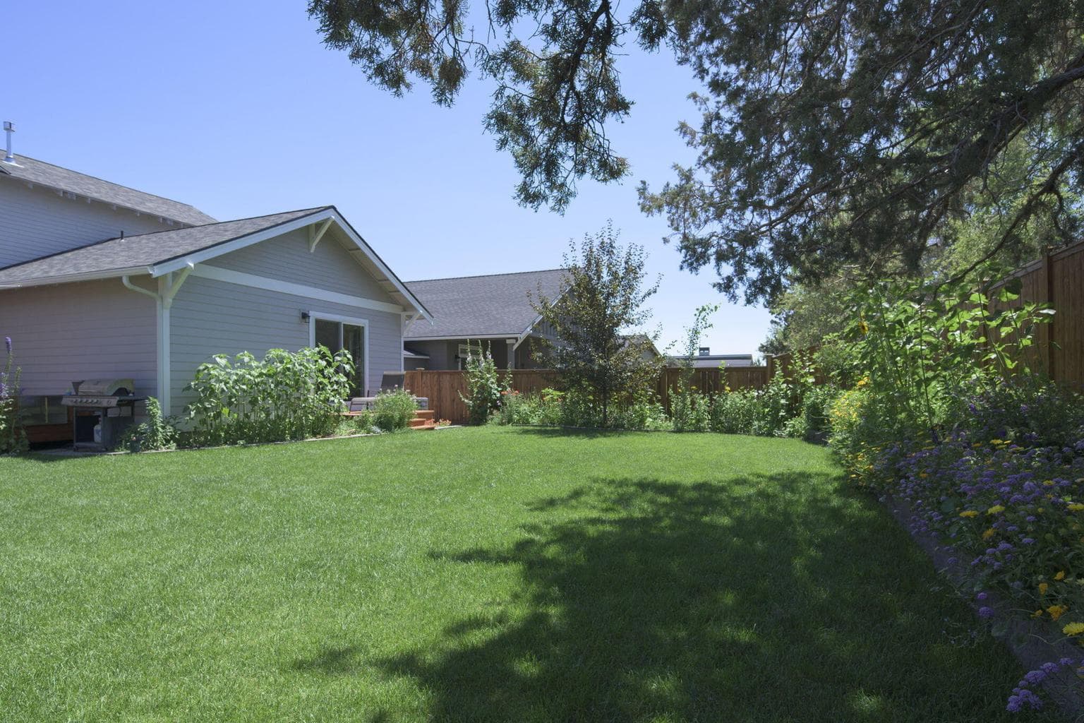 Photo of 685 NW Rimrock Drive 38 of 45