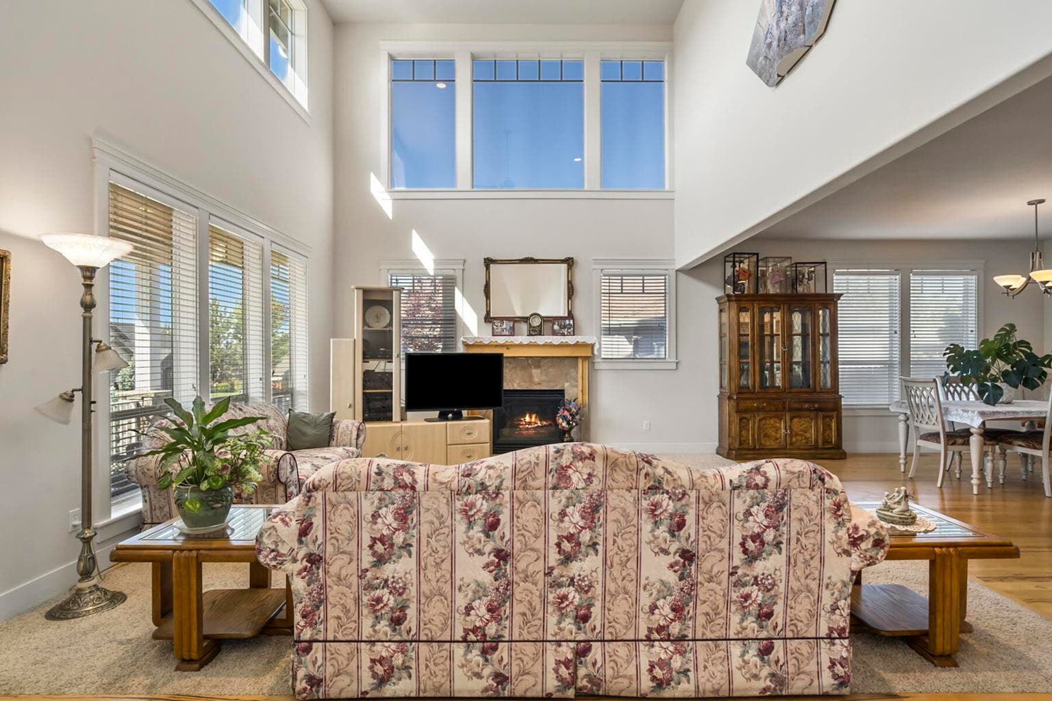 Photo of 3747 SW Xero Place 7 of 52