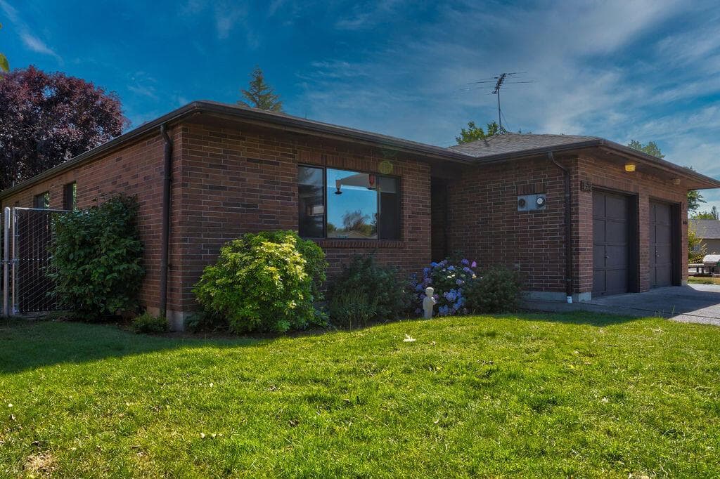 1678 Wright, McMinnville, 97128