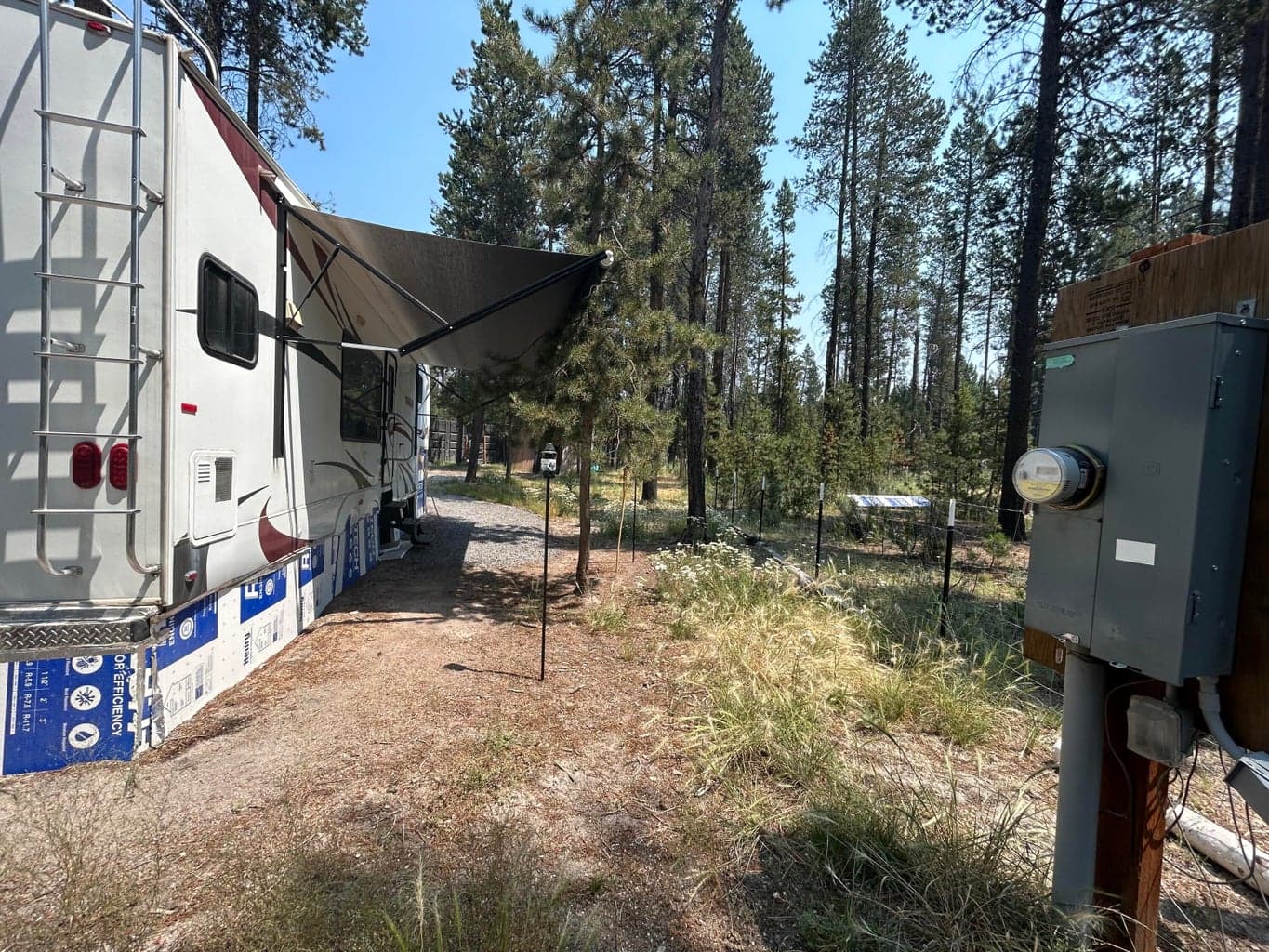 Photo of 51670 Pine Street 3 of 4
