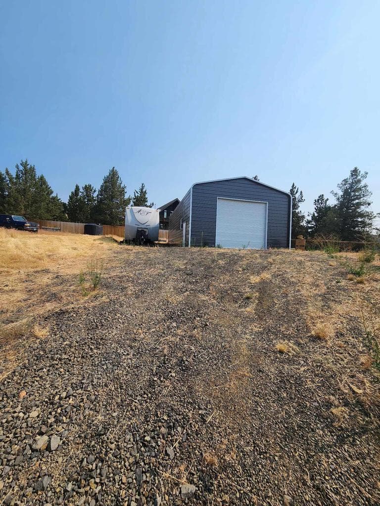 Photo of 11672 NW Grimes Avenue 8 of 21