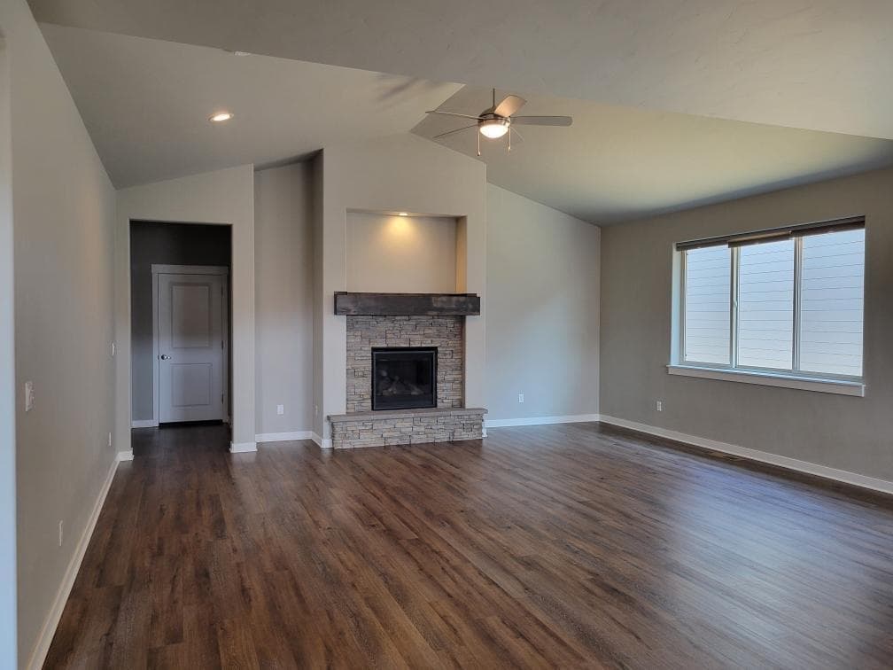 Photo of 1362 Wilshire 3 of 28