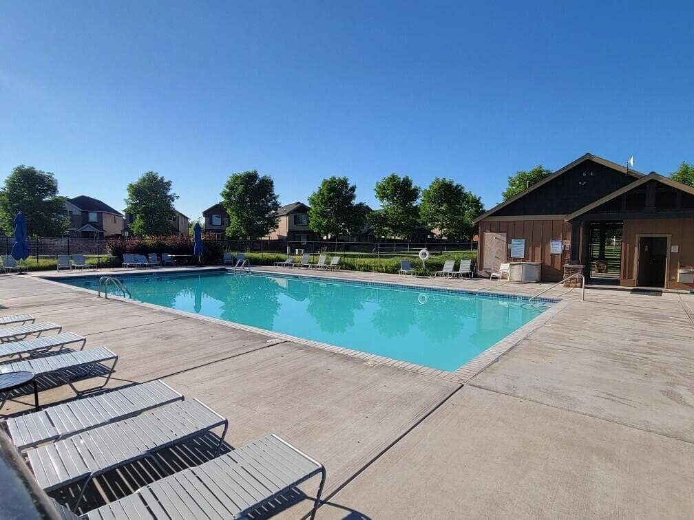 Ochoco Pointe Pool