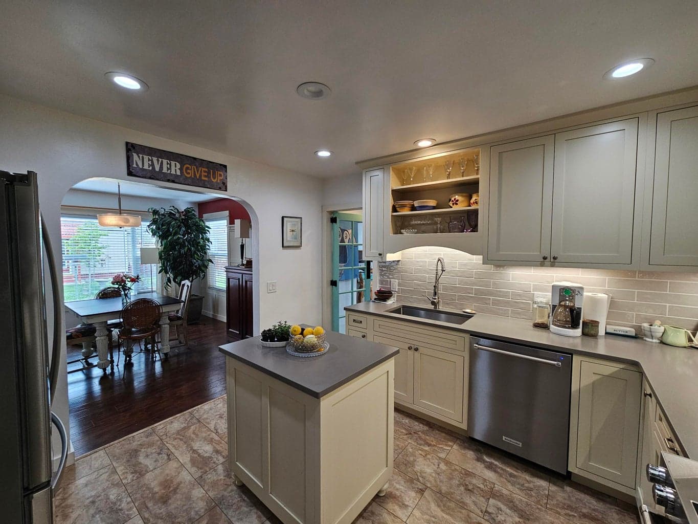 SS appliances and quartz counter tops