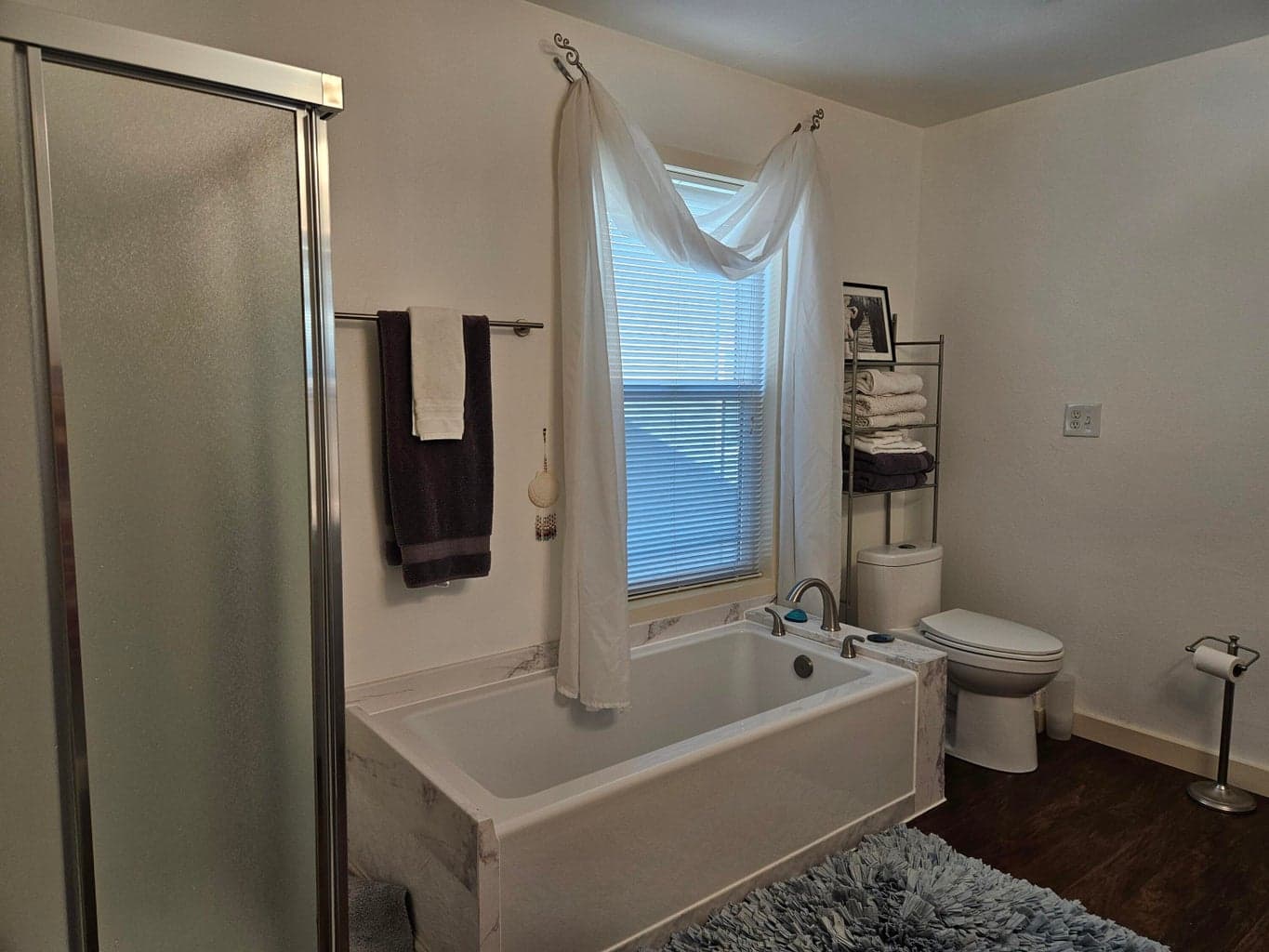 Photo of 233 NW Cedar Avenue 28 of 60