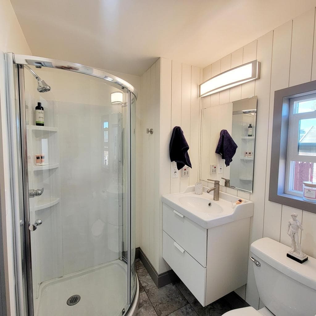 Full shower and plumbed for washer and dryer