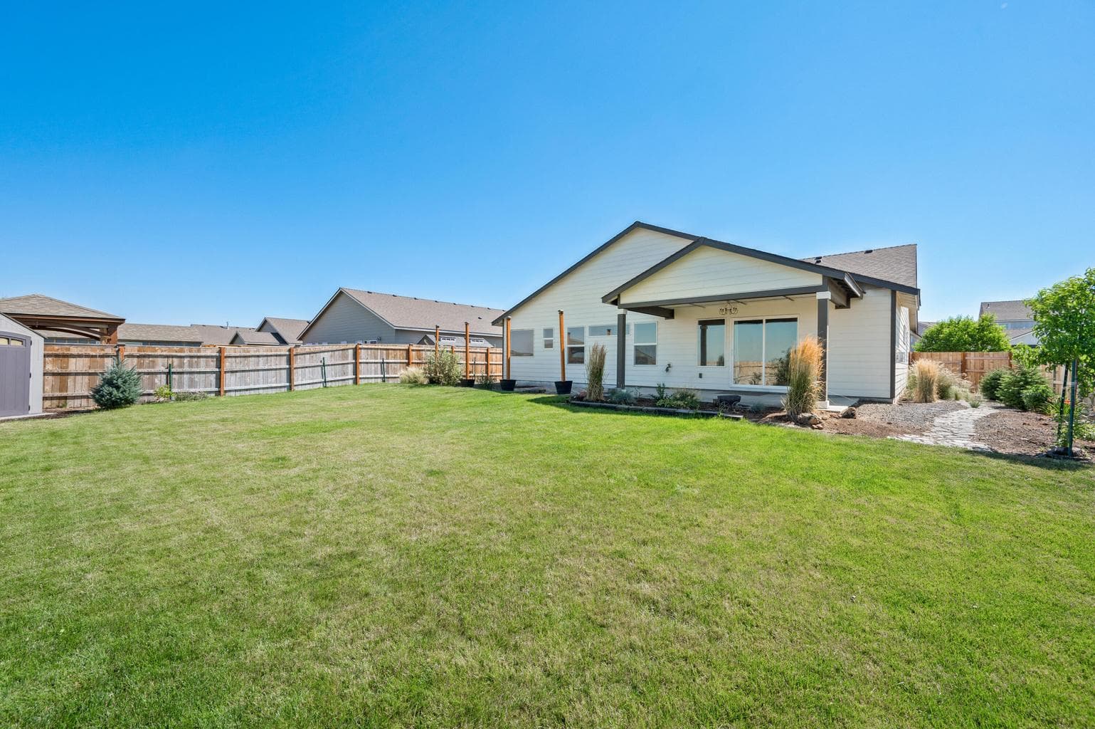 Photo of 1242 NW Golf Course Drive 42 of 44