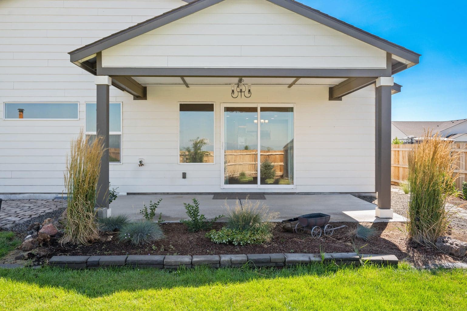Photo of 1242 NW Golf Course Drive 34 of 44