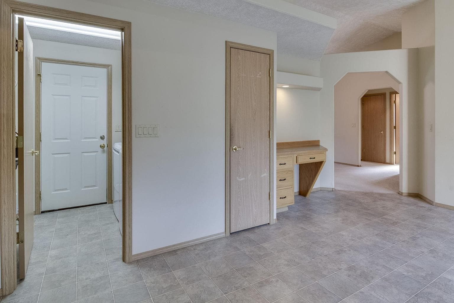 Photo of 2824 SW Salmon Avenue 12 of 24