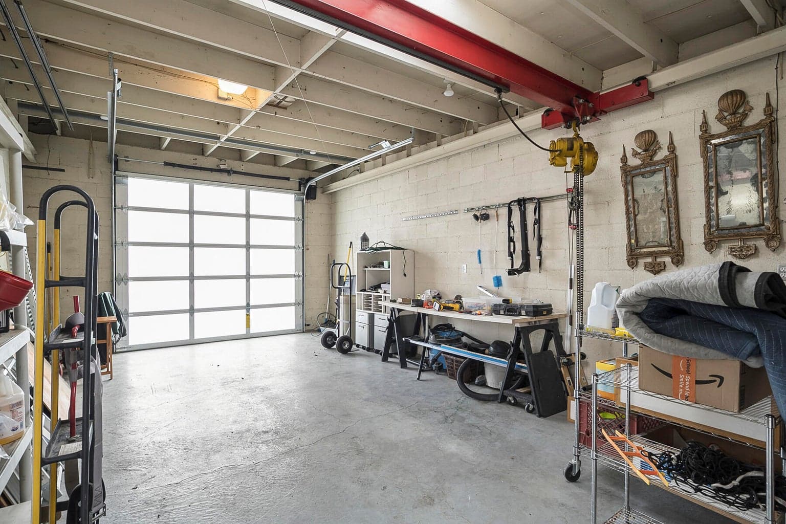Detached garage crane