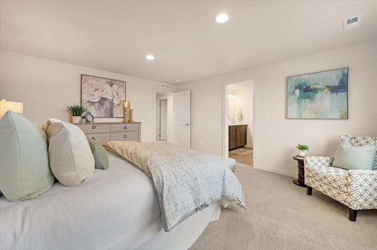 Photo of 3379 NW 8th Street 10 of 11