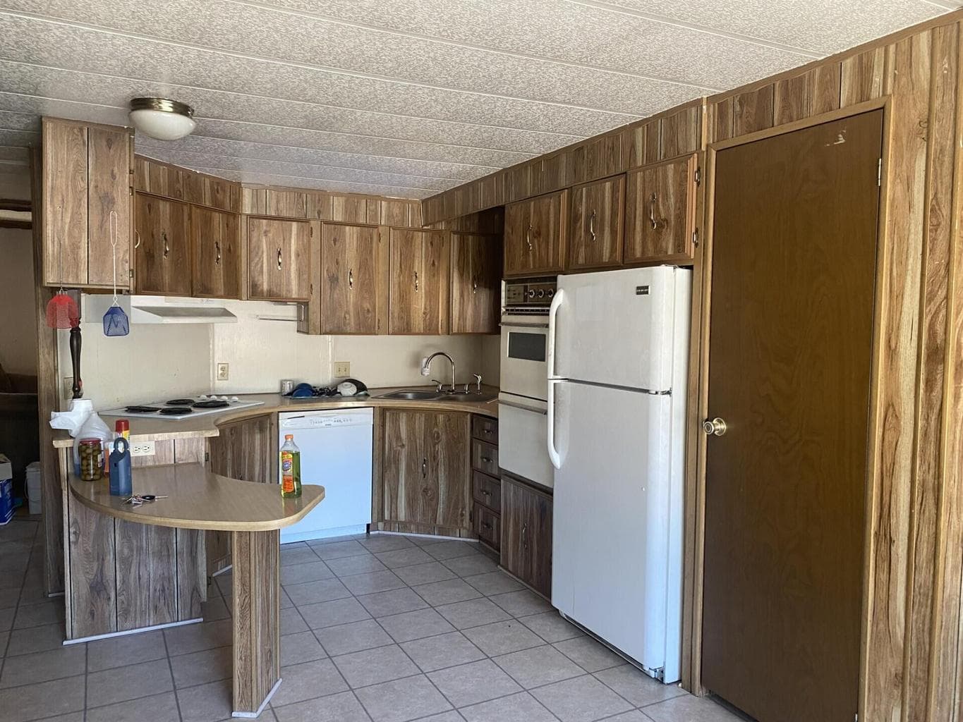 Photo of 12528 Alderwood Drive 13 of 34
