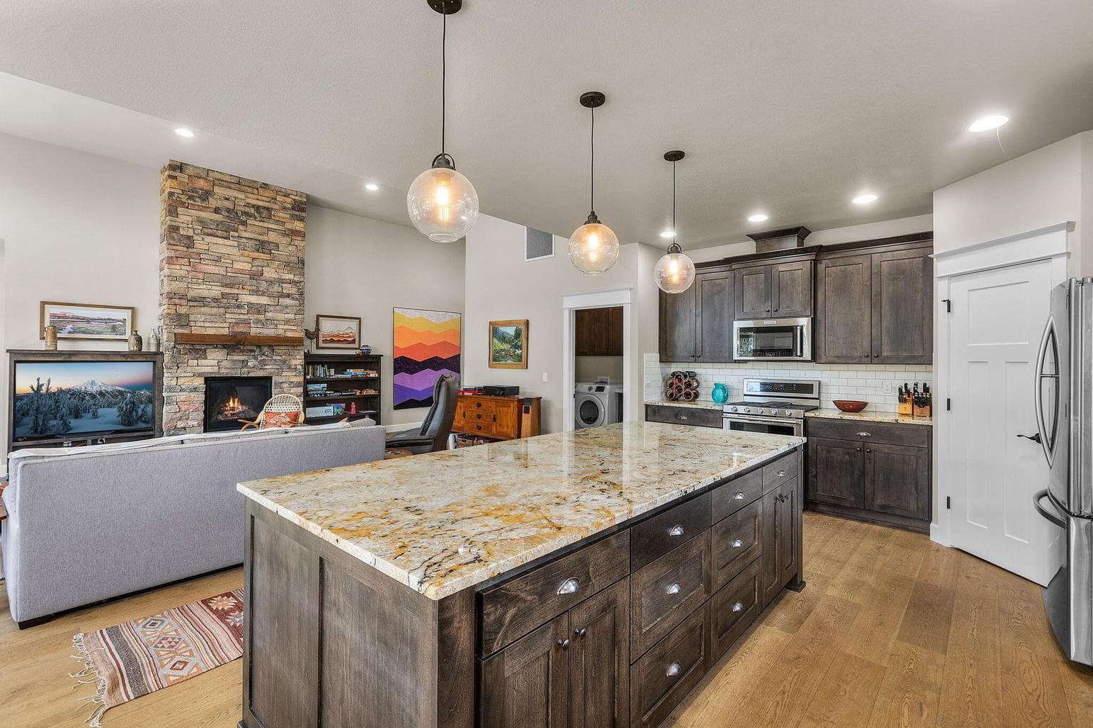Photo of 430 Vista Rim Drive 19 of 51
