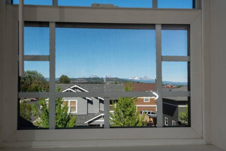 Peek-a-boo views of the Cascades from the second bonus room