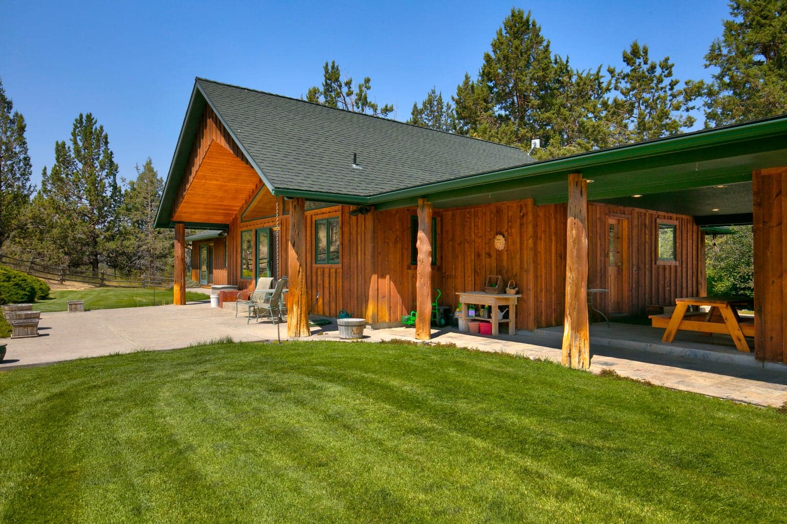 Photo of 4300 SE Paulina Highway 28 of 42